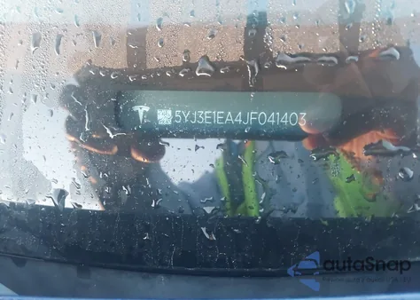 2018 Tesla Model 3 Long Range/Mid Range from USA, damaged, VIN 5YJ3E1EA4JF041403